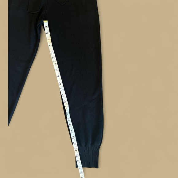 ZARA Women’s Black Heavy Knit Joggers
Size S - Picture 7 of 9